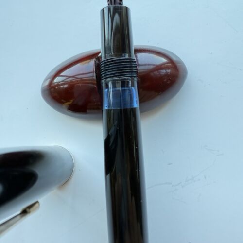 Montblanc 342 Fountain Pen 14C Oblique Broad (OB) Nib