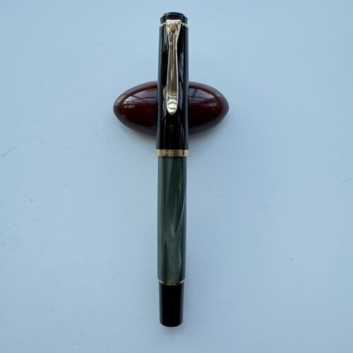 Pelikan Classic M200 Green Marbled fountain pen - 14C M Nib