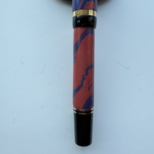 Parker Duofold International “Swirl” Ebonite, 18K M Nib