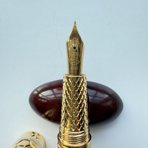 Magna Carta Fountain Pen Gold Plated