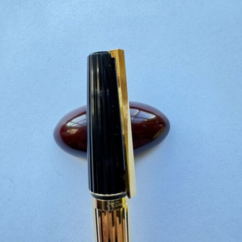 S.T. DUPONT St Germain Fountain Pen 18K M Nib