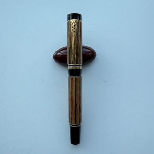 Parker Duofold International Wood Overlay, 18k F Nib