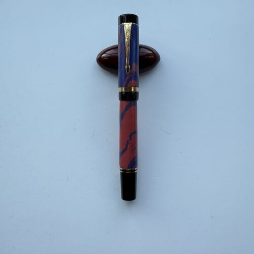 Parker Duofold International “Swirl” Ebonite, 18K M Nib