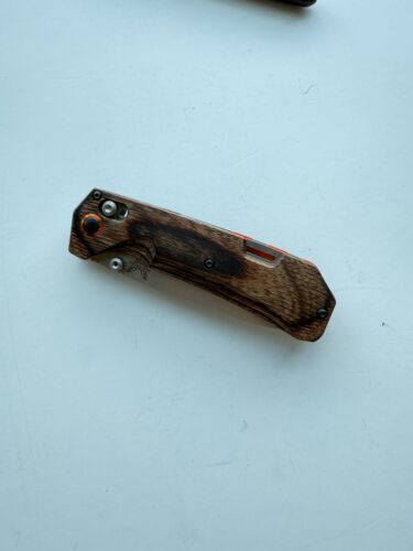 Benchmade  Grizzly Creek, 3.49" CPM-S30V Blade, Wood Handle W/ Clip