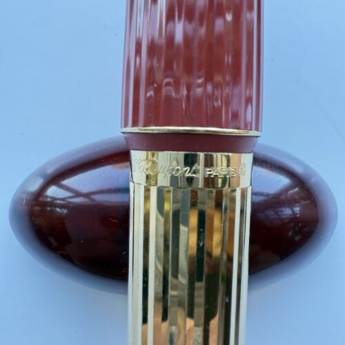 S.T. DUPONT St Germain Fountain Pen 18K M Nib