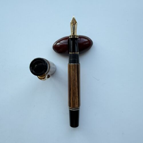 Parker Duofold International Wood Overlay, 18k F Nib