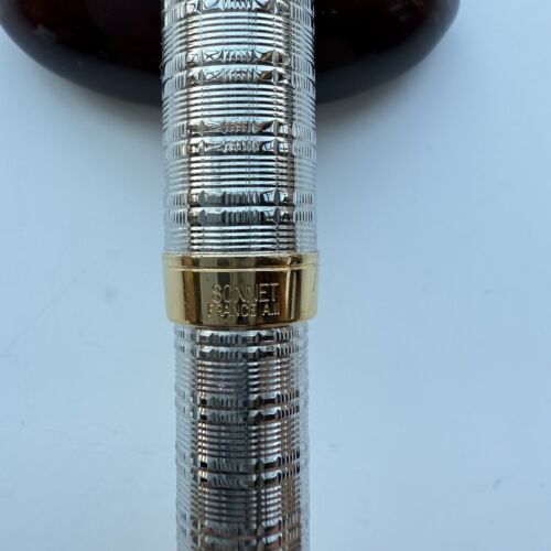 Parker Sonnet Tartan 18K M Nib 
